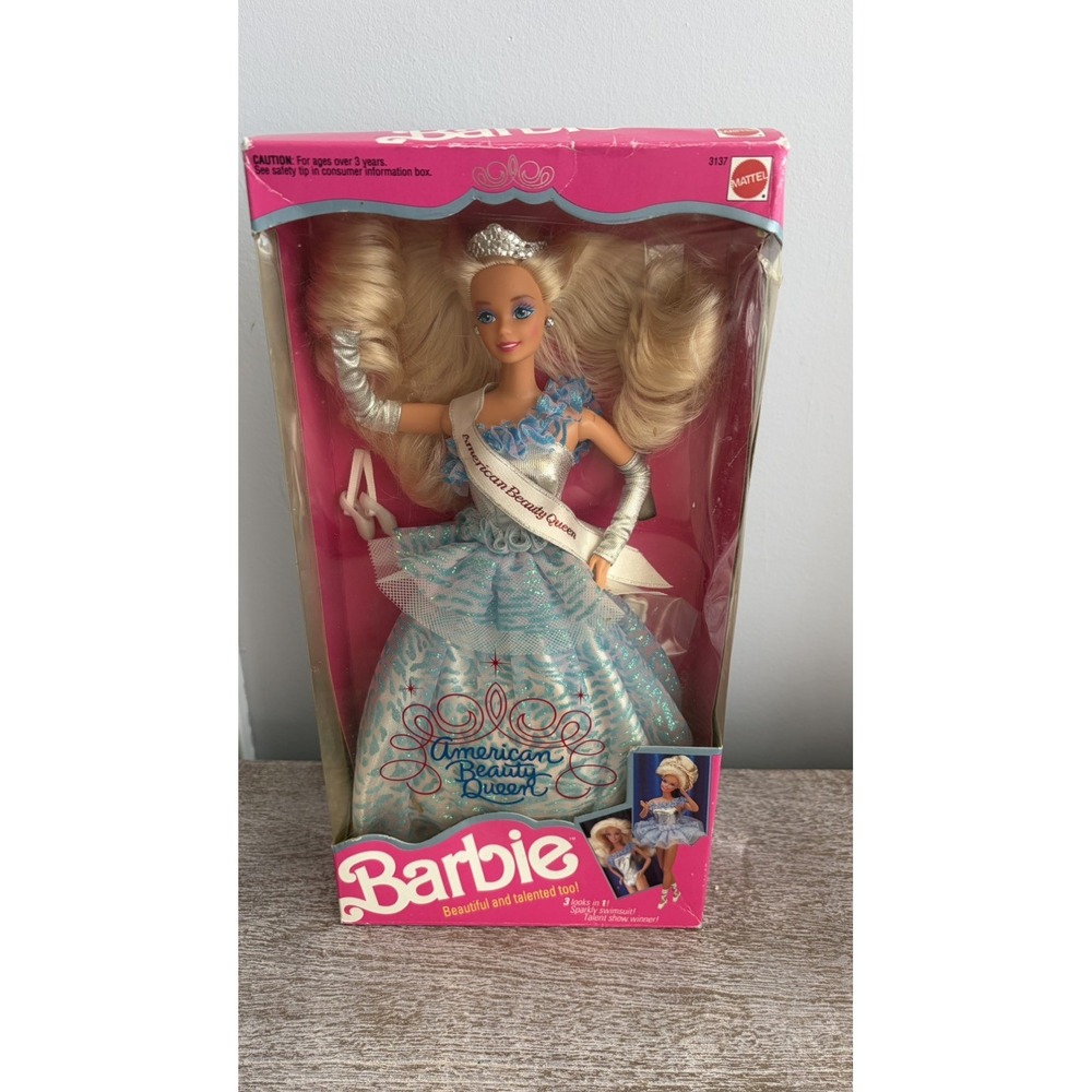 Vintage American Beauty Queen Barbie Doll - Blonde Hair with accessories 1991